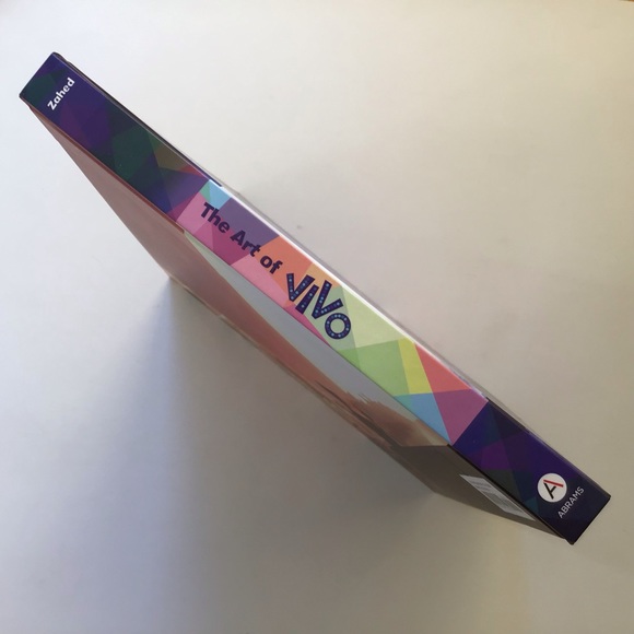 Art of Vivo by Ramin Zahed Sony Pictures Animation Hardcover Book - Picture 2 of 9